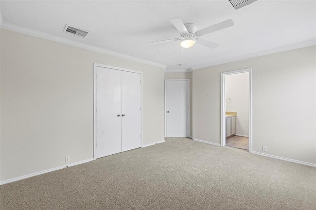 Building Photo - 6206 Scotchwood Dr
