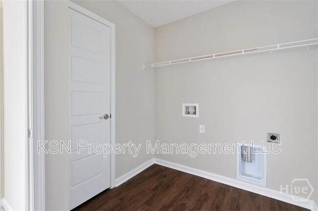 Building Photo - 196 Brickhill Cir