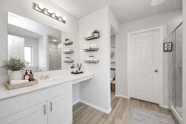 Building Photo - 4206 Tulip Oak Dr