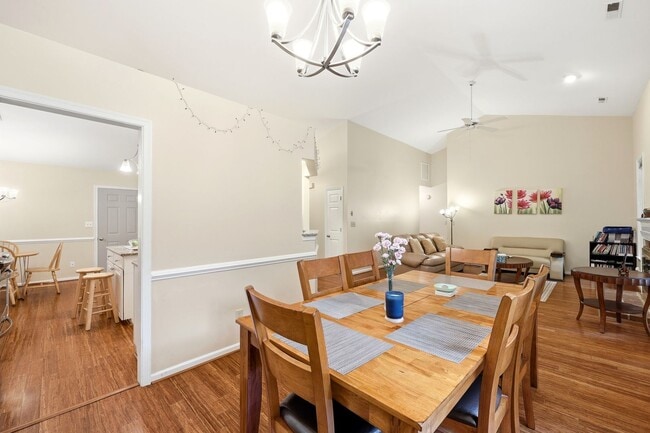 Building Photo - 1634 Brightfield Pl