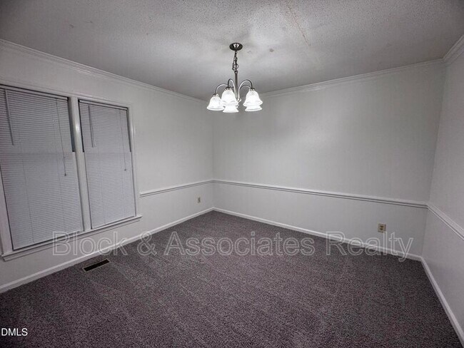 Building Photo - 4110 Kaplan Dr