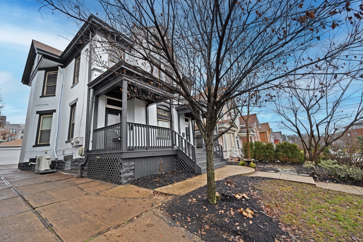 Building Photo - 1359-3 Burdette Ave