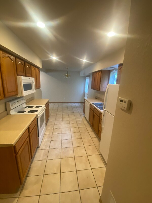 Building Photo - 1254 Rock Ridge Ln