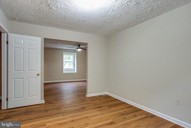 Building Photo - 3084 Eutaw Forest Dr