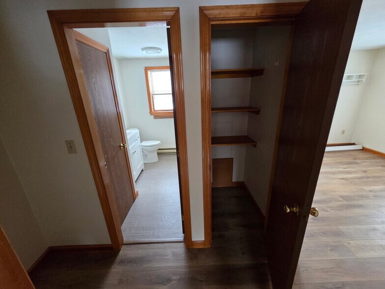 Building Photo - 12B Mabel Ave