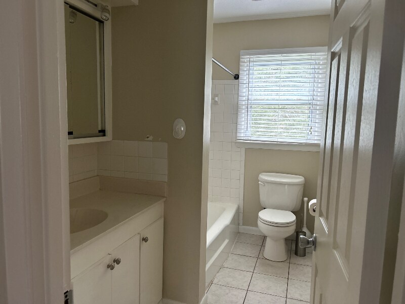 Building Photo - 2494 Riceville Rd