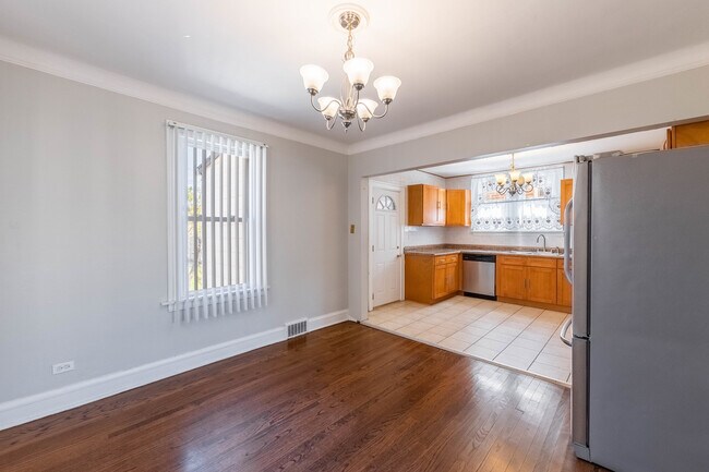 Building Photo - 6405 S Tripp Ave