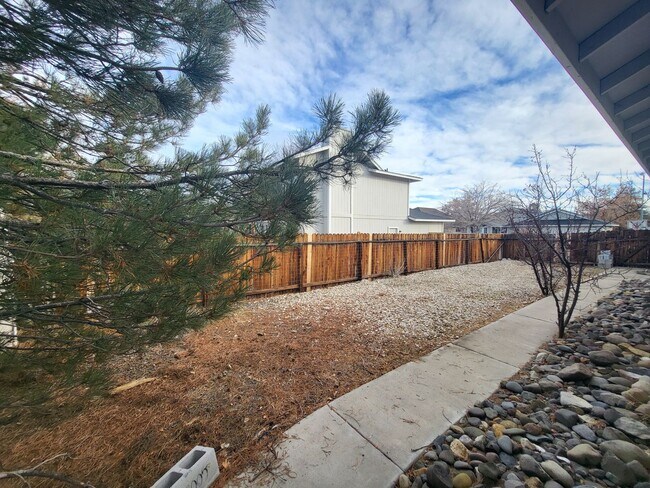 Building Photo - 630 Boulder Cir