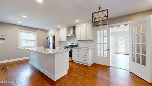 Building Photo - 4502 Blenheim Rd