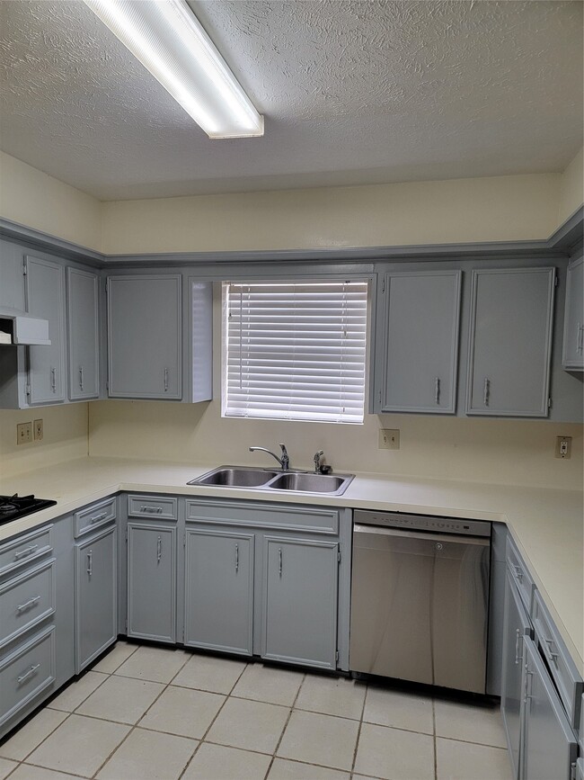 Building Photo - 11507 Sagemeadow Ln