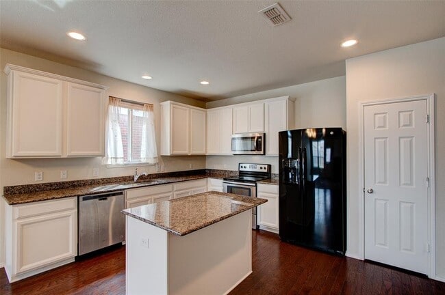 Building Photo - 3129 Montserrat Creek Dr