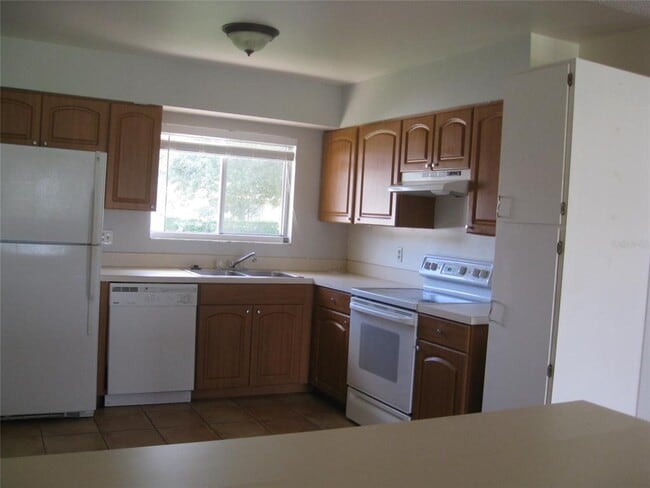 Building Photo - 10443 Manassas Cir