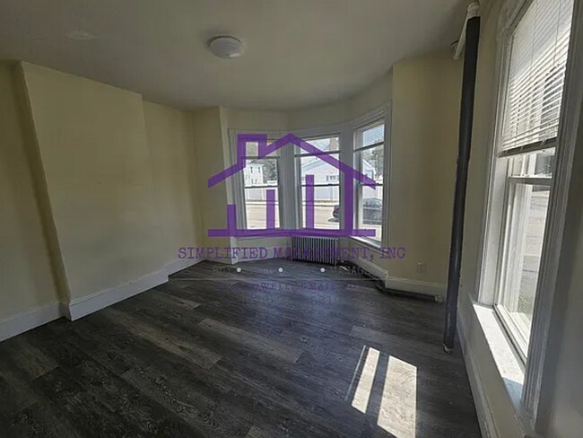 Primary Photo - 5-Bedroom, 1-bathroom Unit available in Dover, NH!