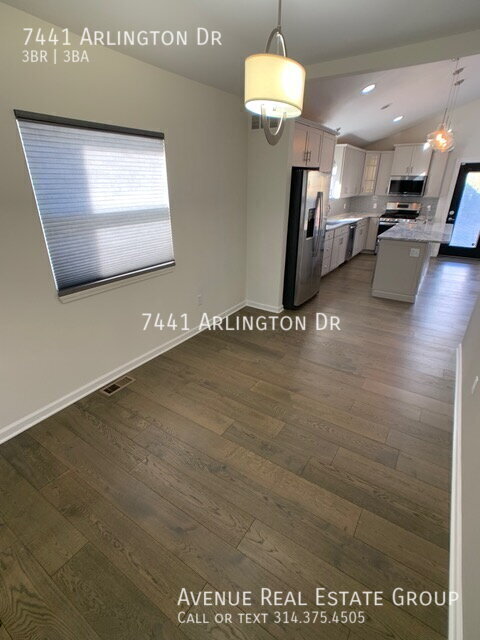 Building Photo - 7441 Arlington Dr