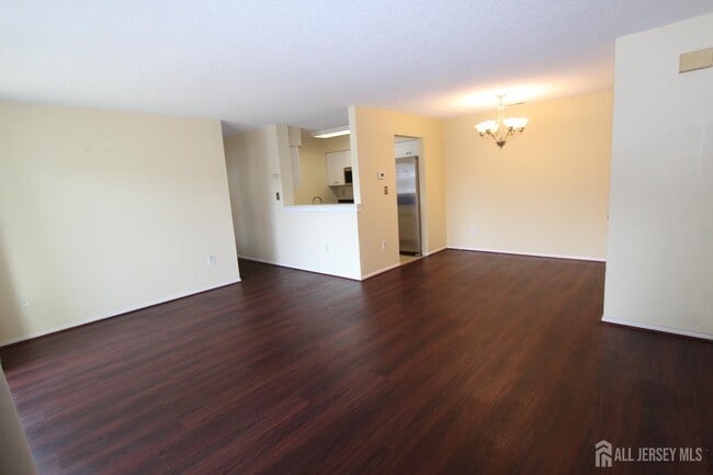 Building Photo - 8201 Tamarron Dr