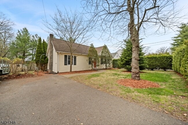 Building Photo - 26 Wostbrock Ln