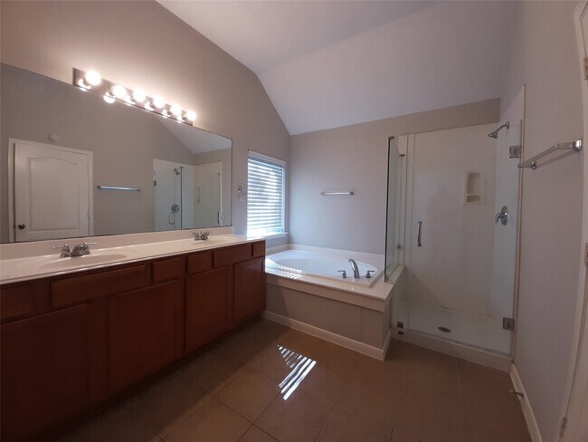 Building Photo - 14018 Seagler Springs Ln