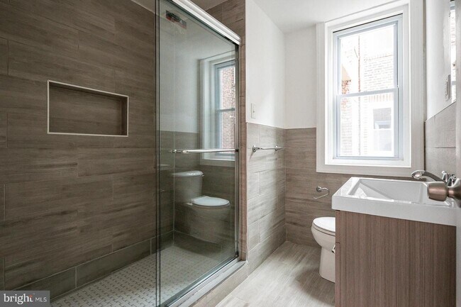 Building Photo - 274 N 58th St