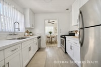 Building Photo - 5318 Radford Ave