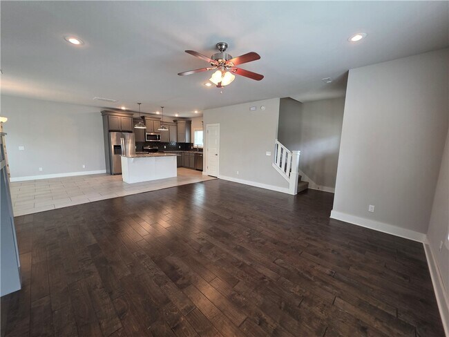 Building Photo - 6521 W Knoll View Way