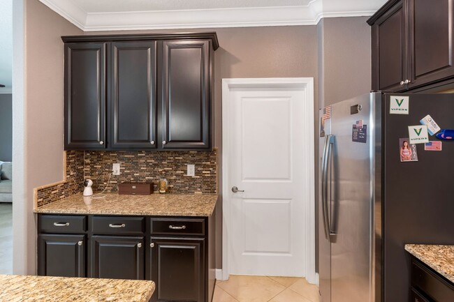 Building Photo - 13156 Green Violet Dr
