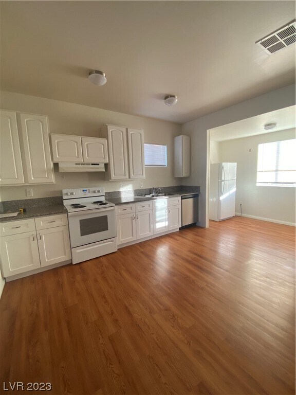 Building Photo - 1050 Jeane Ave