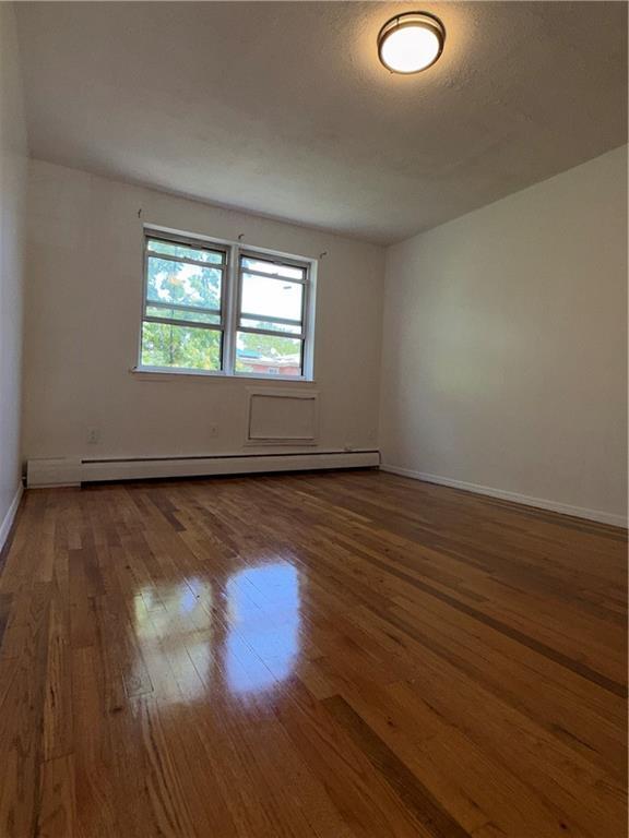 Building Photo - 1253 E 72nd St