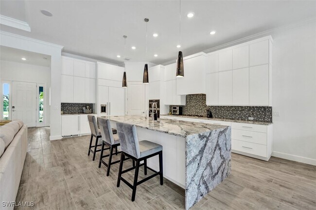 Building Photo - 9238 Plover Dr