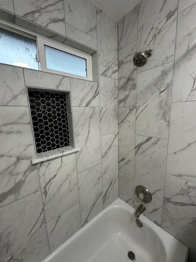 Building Photo - 4554 N Manila Ave