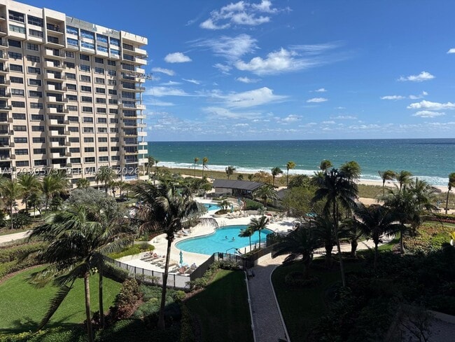 Building Photo - 4900 N Ocean Dr