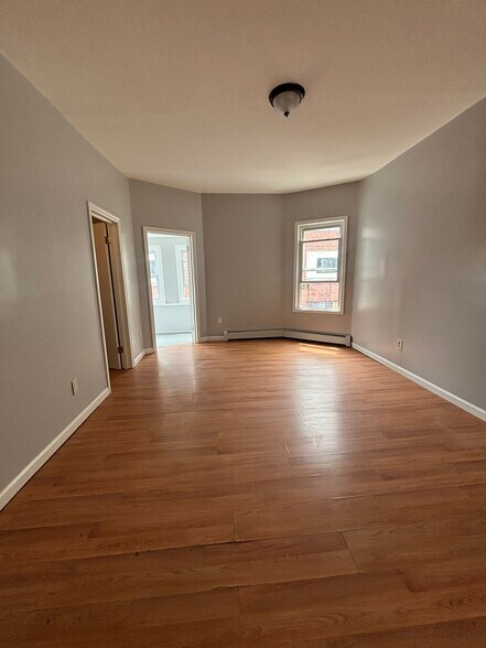 Building Photo - 261 N 19th St