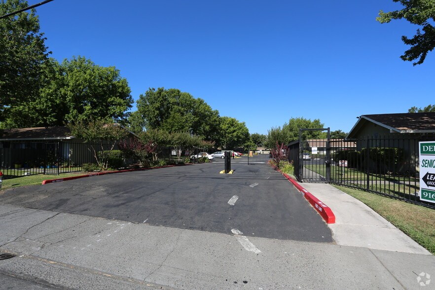Delta Cove Senior Apartments 6800 Woodbine Ave Sacramento CA 95822