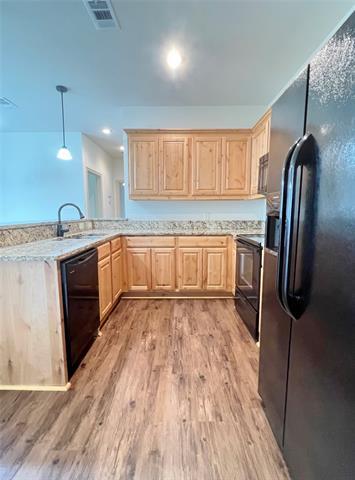 Building Photo - 214 Lasso Cir