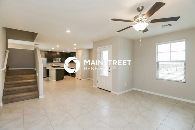 Building Photo - 4 Bedroom Pet-Friendly Home in Phoenix, AZ with Main Street Renewal
