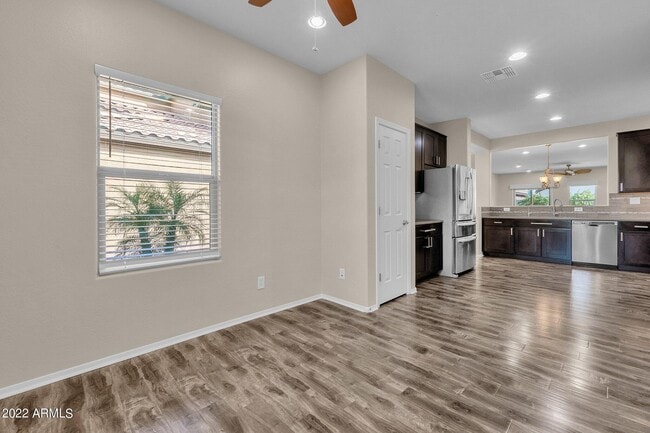 Building Photo - 10807 W El Cortez Pl