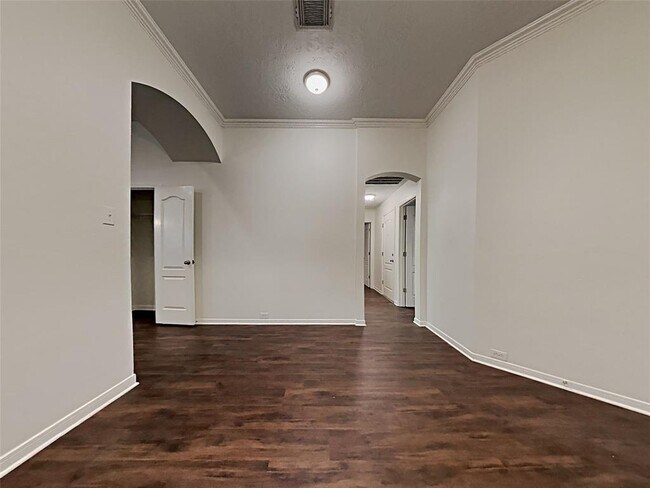Building Photo - 30114 Saw Oaks Dr