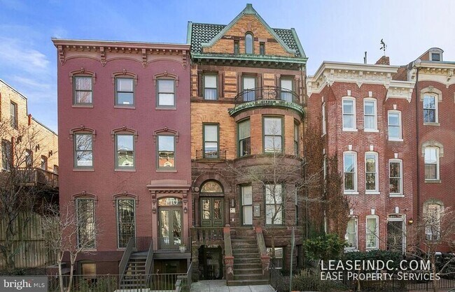Building Photo - 442 M St NW