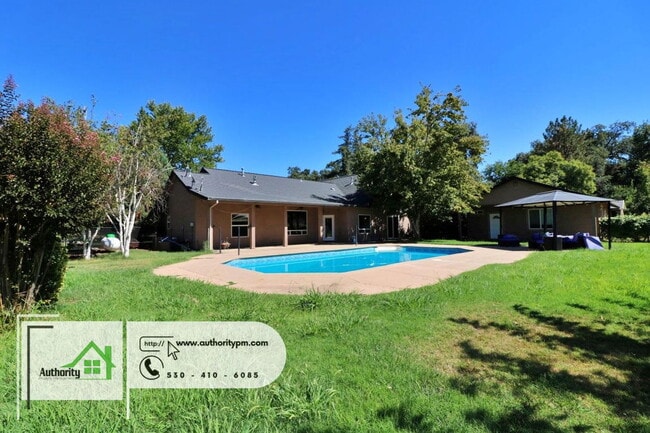 Building Photo - 4750 Pheasant Dr