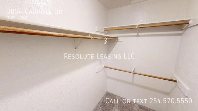 Building Photo - 3054 Carroll Dr