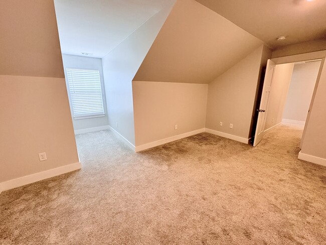 Building Photo - 203 Grange Vly Ln