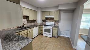 Building Photo - 808 Howell Dr