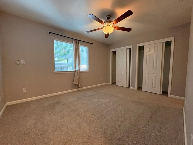 Building Photo - Beautifully Updated 3/2! Backyard, 2 Car Garage! Modern and Clean!