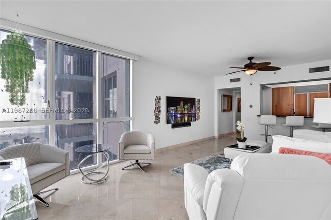 Building Photo - 1500 Ocean Dr