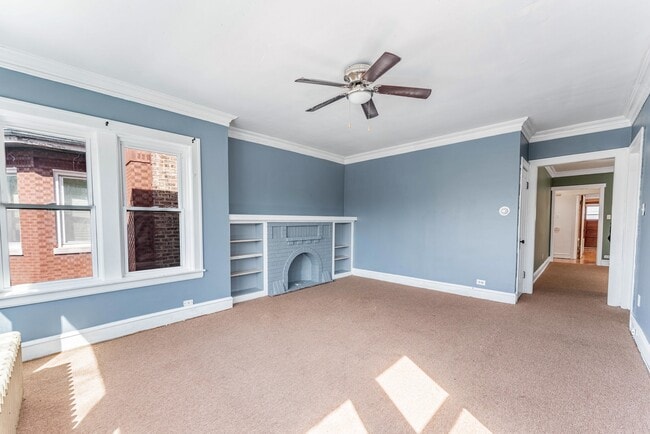 Building Photo - 1845 S Oak Park Ave