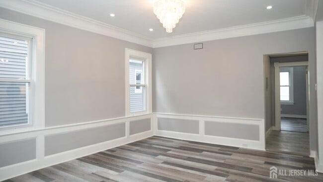 Building Photo - 65 Poe Ave