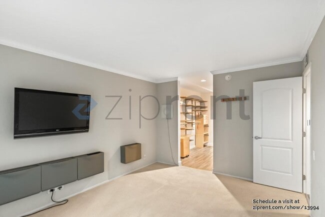 Building Photo - 3335 Brittan Ave