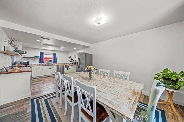 Building Photo - 1644 Cuatro Ln