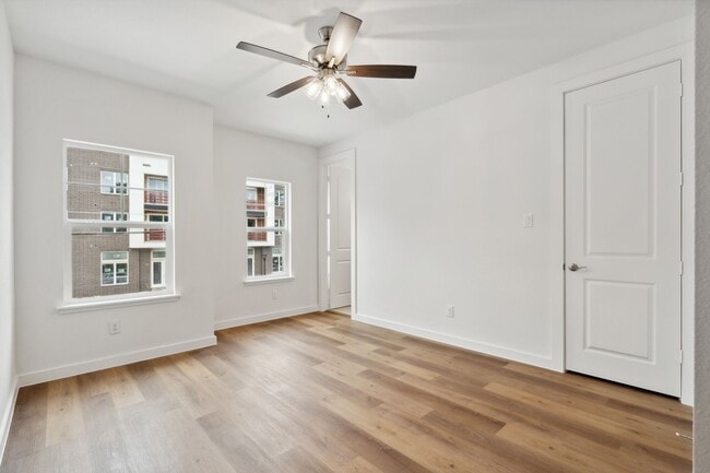 Building Photo - 237 Athenia Dr