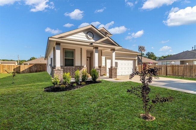 Building Photo - 740 Brown Rd