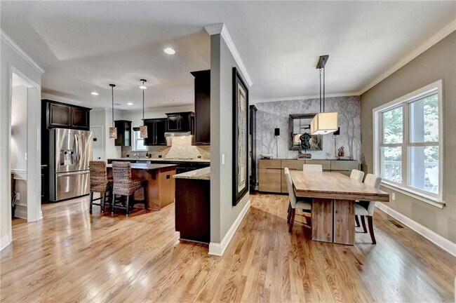 Building Photo - 11034 Estates Cir